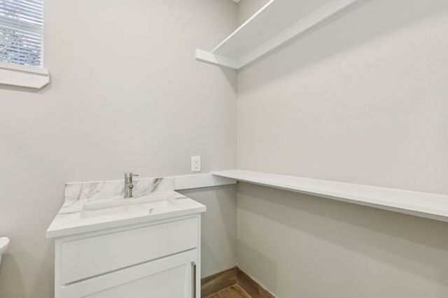 3223 Cherrywood Avenue, Dallas, TX 75235