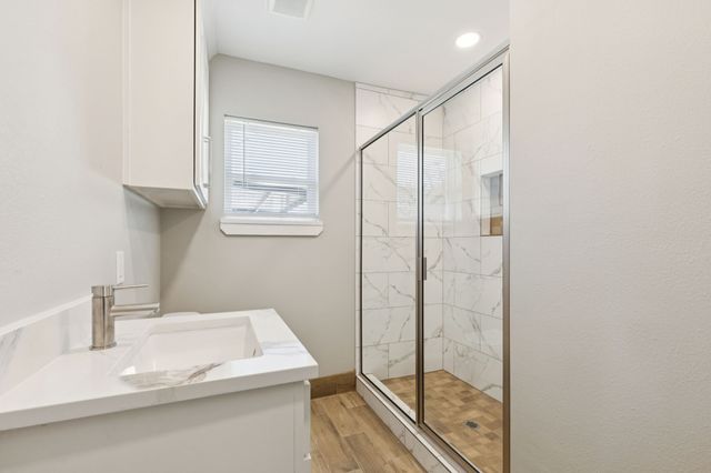 3223 Cherrywood Avenue, Dallas, TX 75235