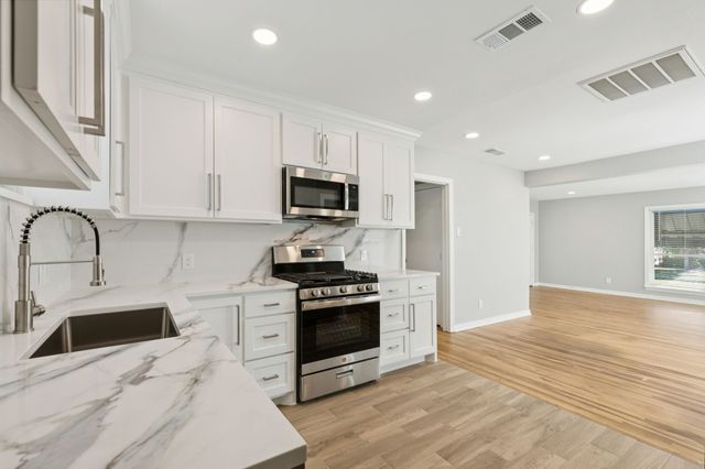 3223 Cherrywood Avenue, Dallas, TX 75235