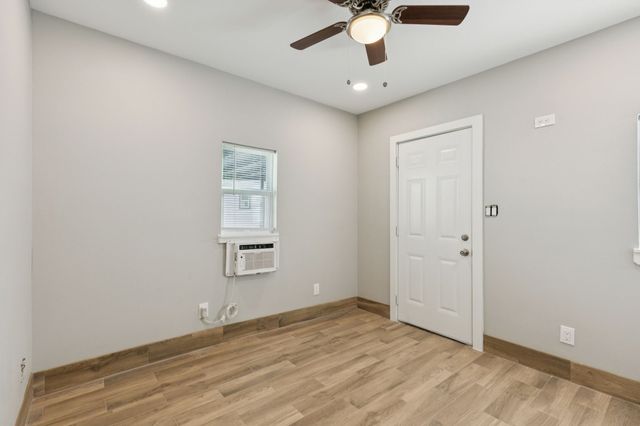 3223 Cherrywood Avenue, Dallas, TX 75235