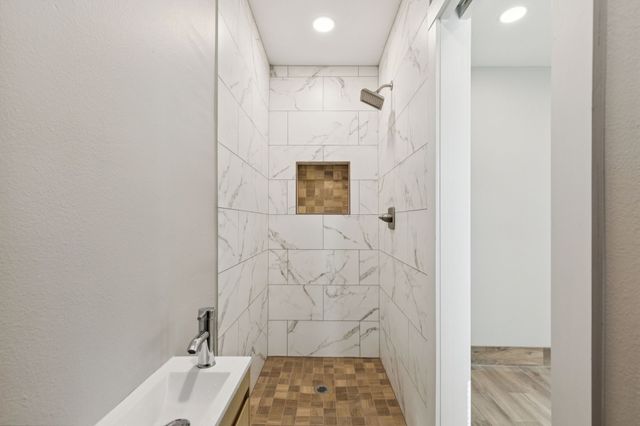 3223 Cherrywood Avenue, Dallas, TX 75235