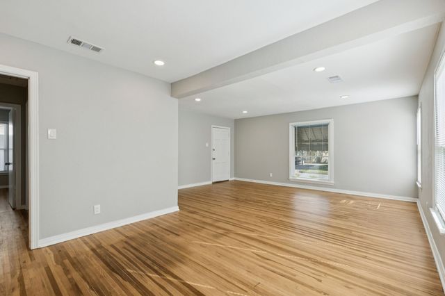 3223 Cherrywood Avenue, Dallas, TX 75235