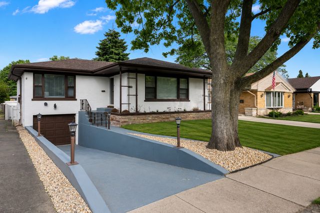 9539 Lorel Avenue, Skokie, IL 60077