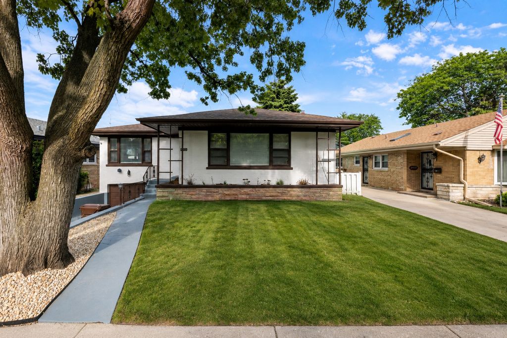 9539 Lorel Avenue, Skokie, IL 60077