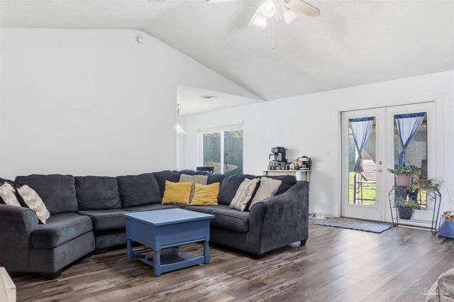 903 Catskill Ln, Pensacola, FL 32507