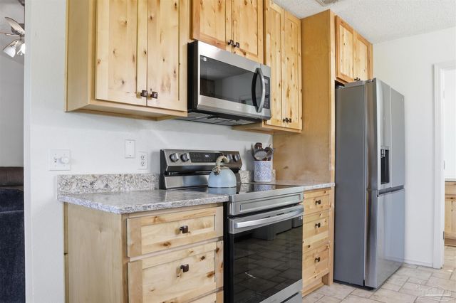 903 Catskill Ln, Pensacola, FL 32507