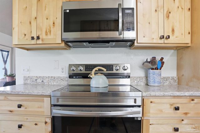 903 Catskill Ln, Pensacola, FL 32507