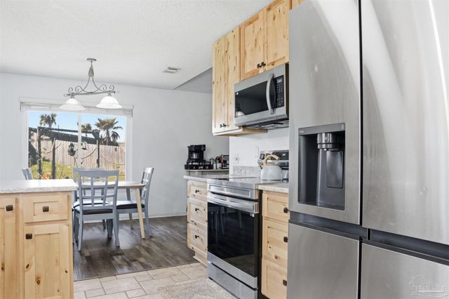 903 Catskill Ln, Pensacola, FL 32507