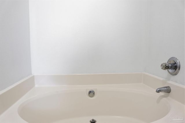 903 Catskill Ln, Pensacola, FL 32507