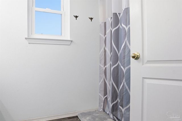 903 Catskill Ln, Pensacola, FL 32507