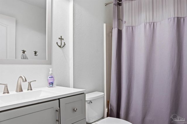 903 Catskill Ln, Pensacola, FL 32507