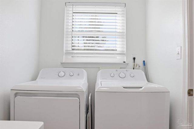 903 Catskill Ln, Pensacola, FL 32507