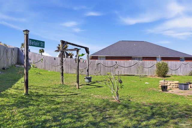 903 Catskill Ln, Pensacola, FL 32507