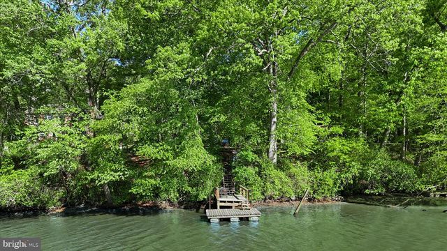 251 RINGS END RD, Millington, MD 21651