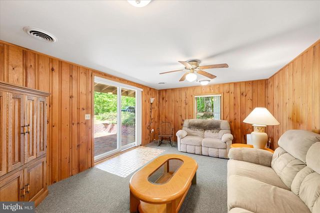 251 RINGS END RD, Millington, MD 21651