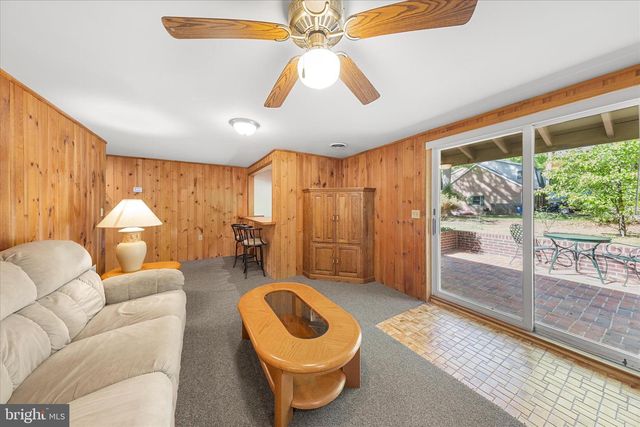 251 RINGS END RD, Millington, MD 21651