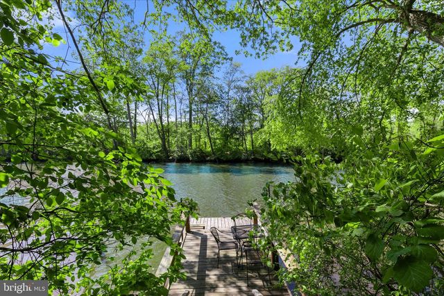 251 RINGS END RD, Millington, MD 21651