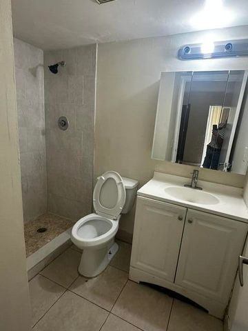 704 Meadows Circle 704, Boynton Beach, FL 33436