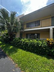 704 Meadows Circle 704, Boynton Beach, FL 33436