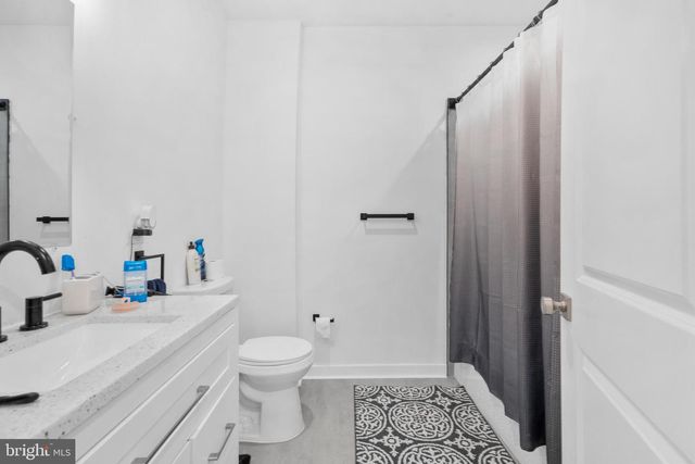 952 N 5TH ST, Philadelphia, PA 19123