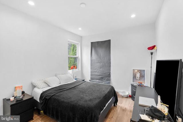952 N 5TH ST, Philadelphia, PA 19123