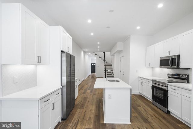 952 N 5TH ST, Philadelphia, PA 19123
