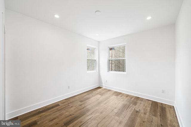 952 N 5TH ST, Philadelphia, PA 19123