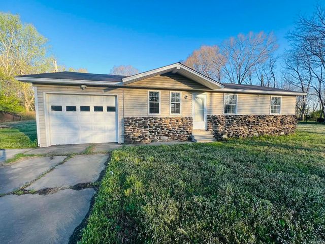 723 E Center Street, Beebe, AR 72012