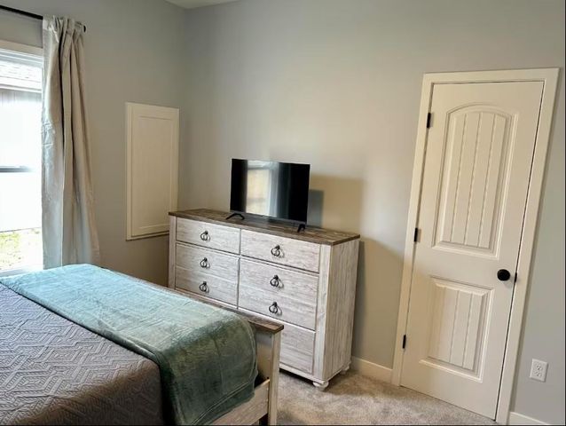 400 E Washington Street, Harrisonville, MO 64701
