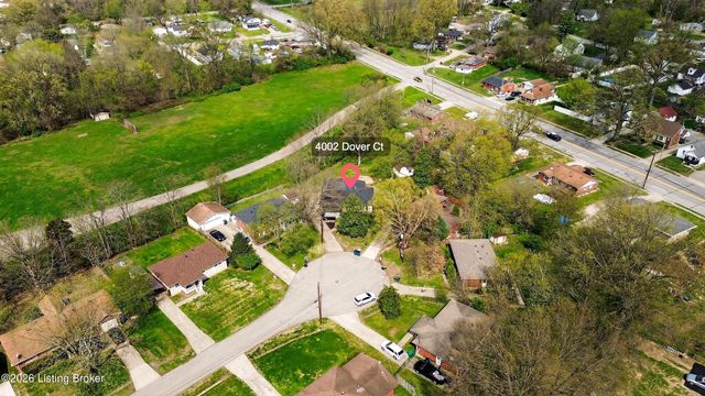 4002 Dover Ct, Louisville, KY 40216
