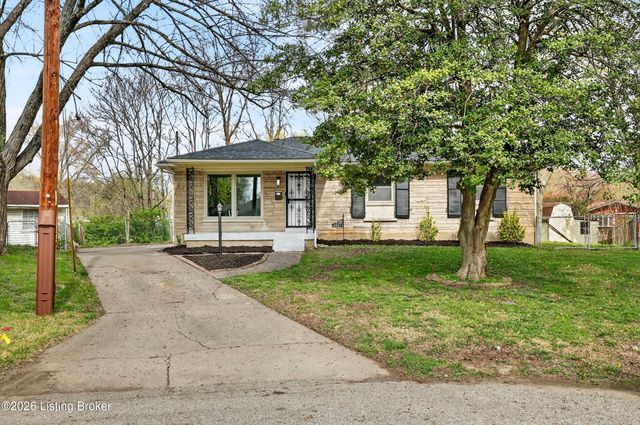 4002 Dover Ct, Louisville, KY 40216