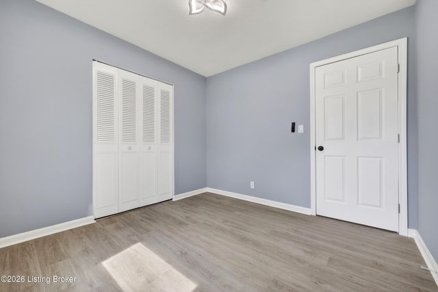 4002 Dover Ct, Louisville, KY 40216