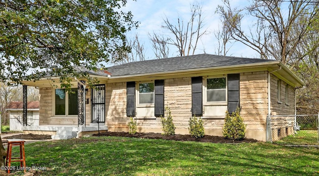 4002 Dover Ct, Louisville, KY 40216