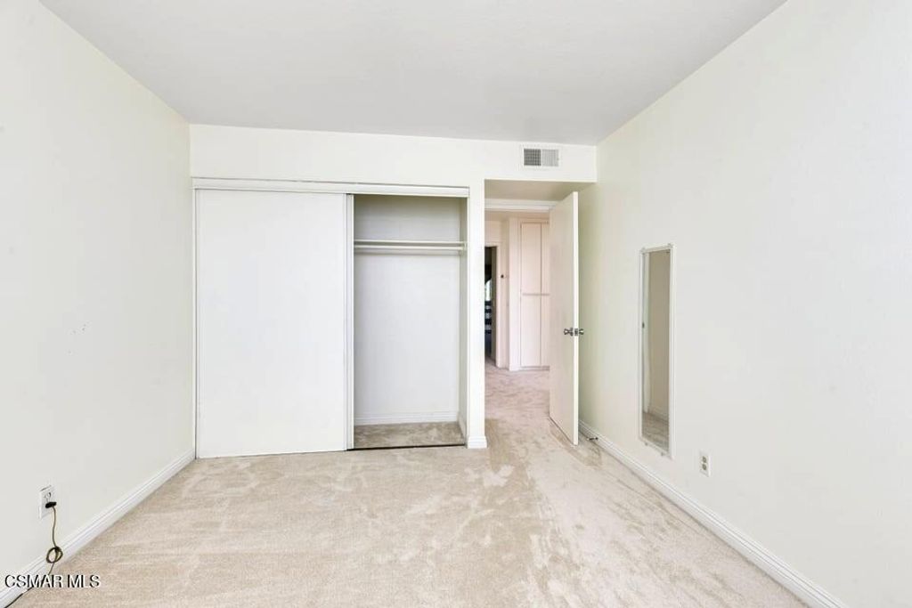 Image 24 of property listing at 2831 Tapo Street, Simi Valley, CA 93063