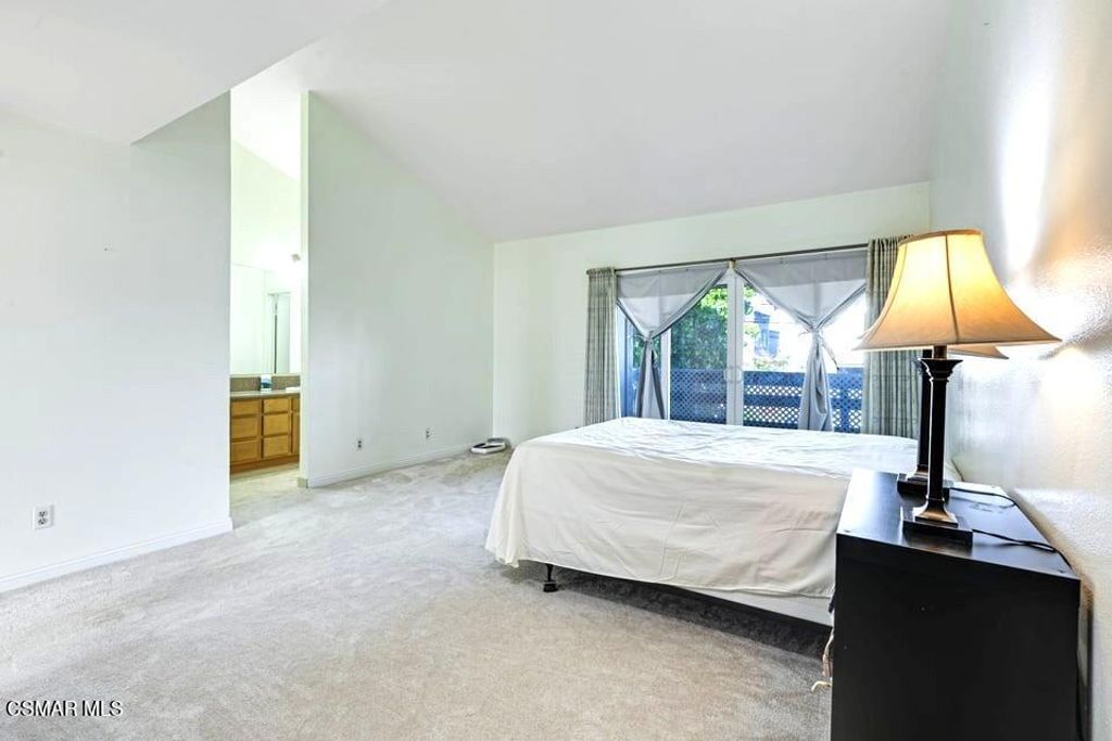Image 26 of property listing at 2831 Tapo Street, Simi Valley, CA 93063