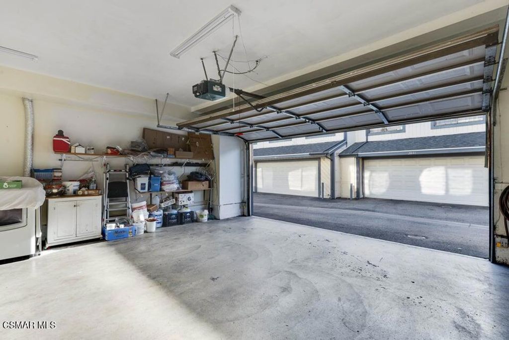Image 35 of property listing at 2831 Tapo Street, Simi Valley, CA 93063