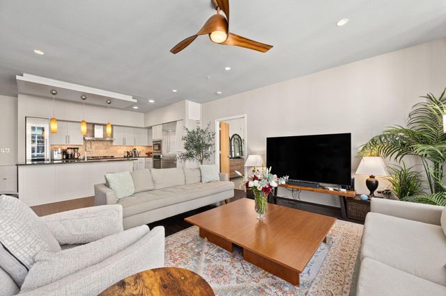 1600 Barton Springs RD 4401, Austin, TX 78704