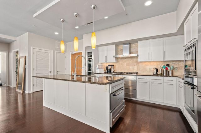 1600 Barton Springs RD 4401, Austin, TX 78704