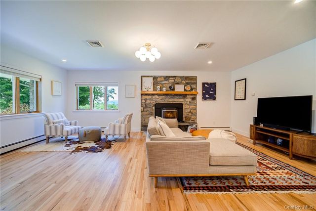 90 Onderdonk Road, Warwick, NY 10990