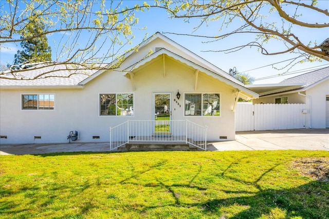 8332 Holly Dr, Citrus Heights, CA 95610