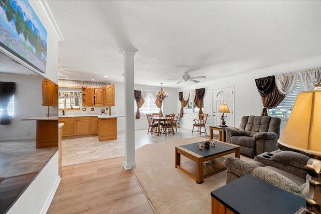 8332 Holly Dr, Citrus Heights, CA 95610