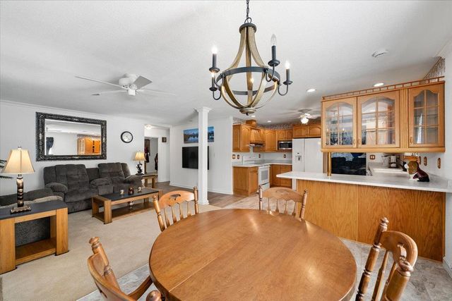 8332 Holly Dr, Citrus Heights, CA 95610