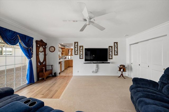 8332 Holly Dr, Citrus Heights, CA 95610