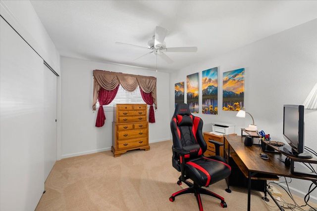 8332 Holly Dr, Citrus Heights, CA 95610