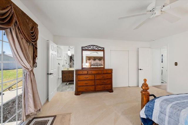 8332 Holly Dr, Citrus Heights, CA 95610