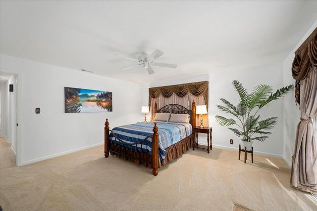 8332 Holly Dr, Citrus Heights, CA 95610