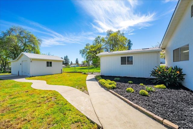 8332 Holly Dr, Citrus Heights, CA 95610