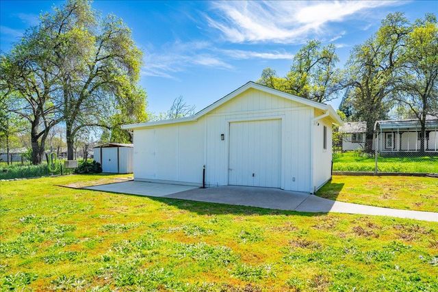 8332 Holly Dr, Citrus Heights, CA 95610