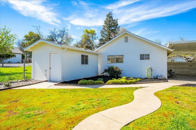 8332 Holly Dr, Citrus Heights, CA 95610