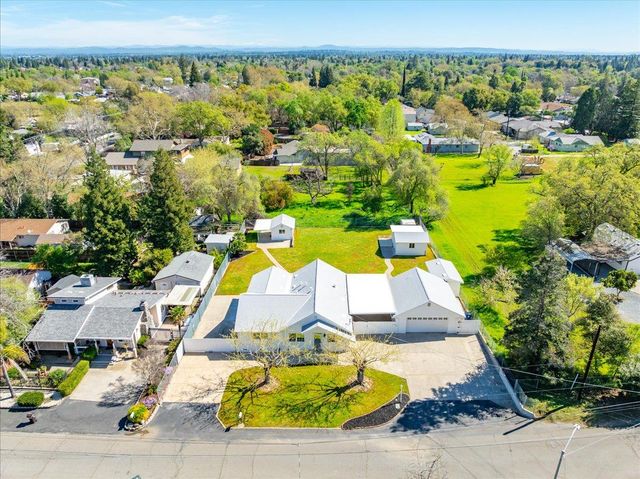 8332 Holly Dr, Citrus Heights, CA 95610